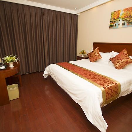 Greentree Inn Jiujiang Railway Station Business Hotel Екстериор снимка