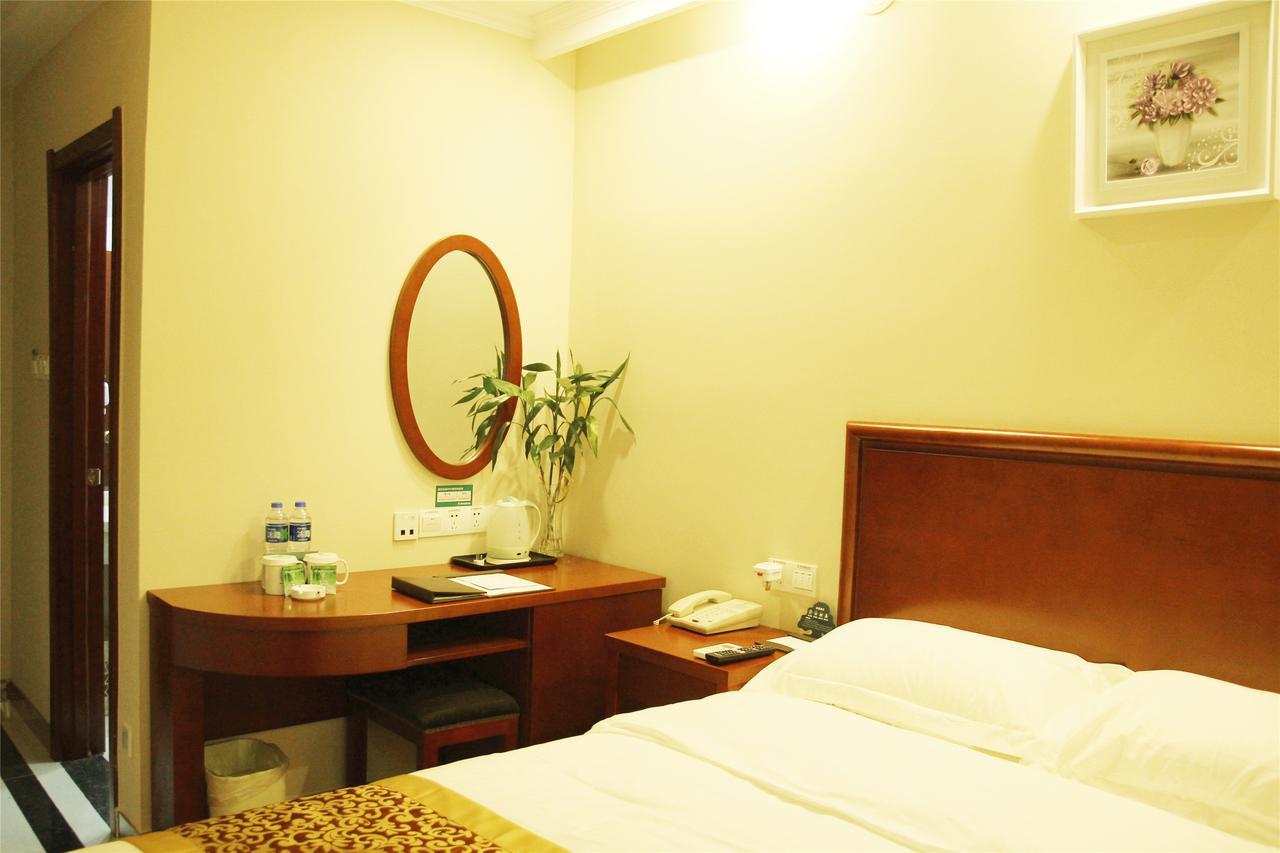 Greentree Inn Jiujiang Railway Station Business Hotel Екстериор снимка